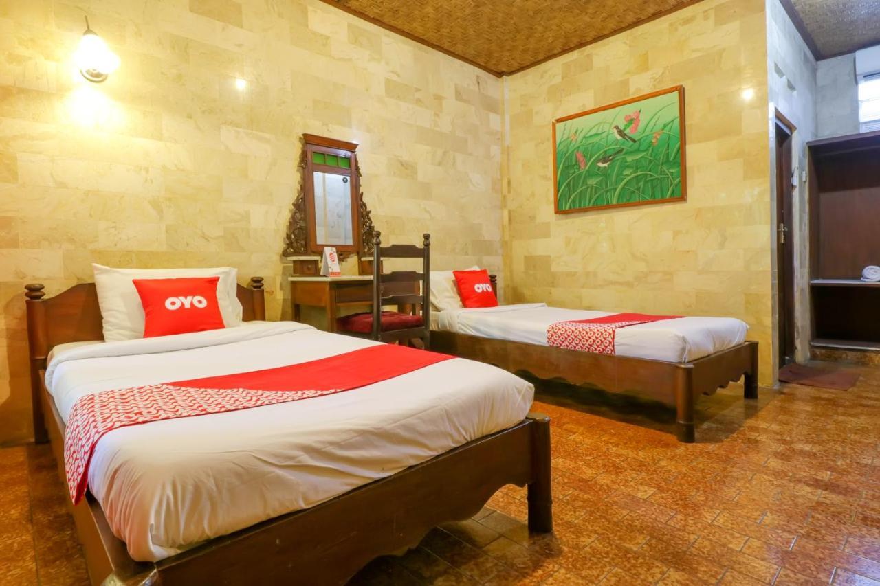 Oyo 1930 Ananda Beach Hotel Санур Экстерьер фото